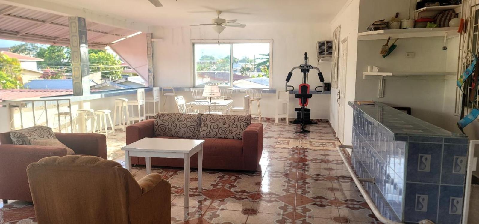 Hotel&Hostal Trinidad La Ceiba Exterior photo